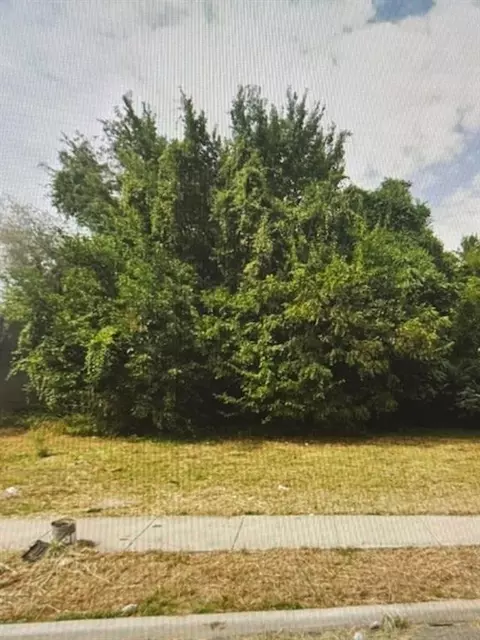 2016 Prospect Ave, Kansas City, MO 64127