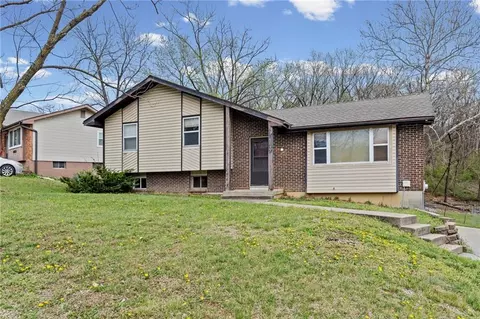 4819 N Revere St, Kansas City, MO 64151