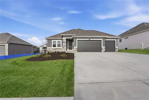 8216 NW 89th Ter, Kansas City, MO 64153