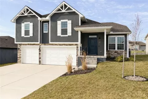 4003 NW 95th Ter, Kansas City, MO 64154