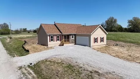 1881 Lake Viking Ter, Gallatin, MO 64640