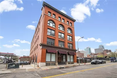 609 Central St #1507, Kansas City, MO 64105