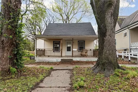 223 S Maple St, Ottawa, KS 66067