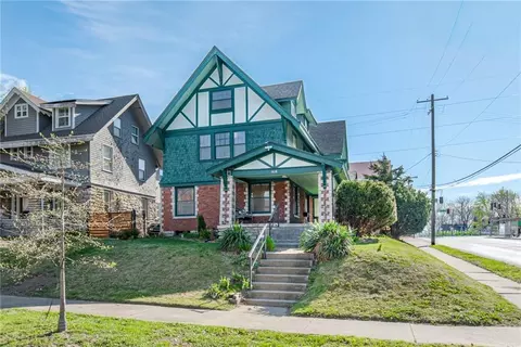 3839 Harrison Blvd, Kansas City, MO 64109