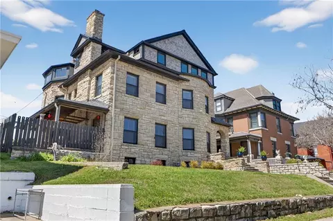 1734 Jefferson St, Kansas City, MO 64108