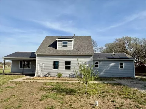 Exterior - 108 E 5th St, Lebo, KS 66856 photo 2 of 8