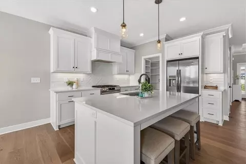 24993 W 94th Pl, Lenexa, KS 66227