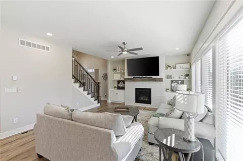 Living - 308 E Oak St, Lone Jack, MO 64070 photo 1 of 5