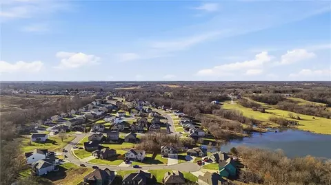 View/Area - 308 E Oak St, Lone Jack, MO 64070 photo 2 of 4