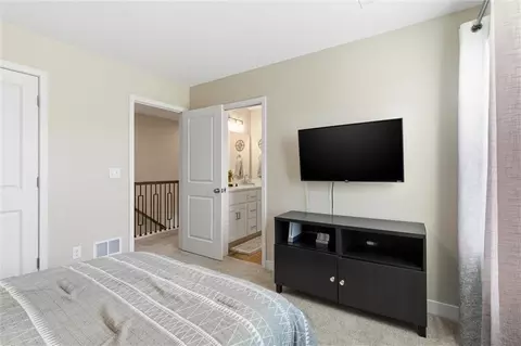 Bedroom - 308 E Oak St, Lone Jack, MO 64070 photo 5 of 8