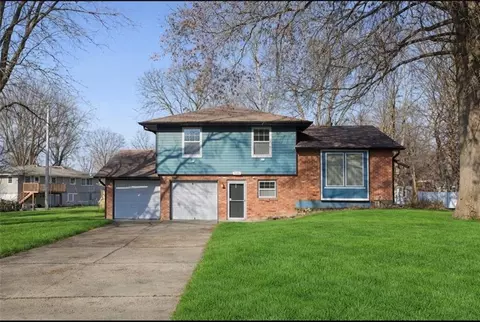 506 S Adams St, Raymore, MO 64083