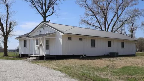 13975 NW 31 Hwy, Garnett, KS 66032