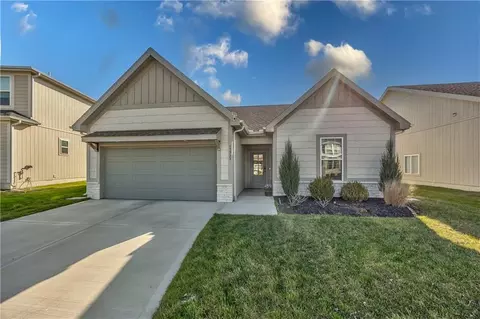 17733 Houston St, Gardner, KS 66030