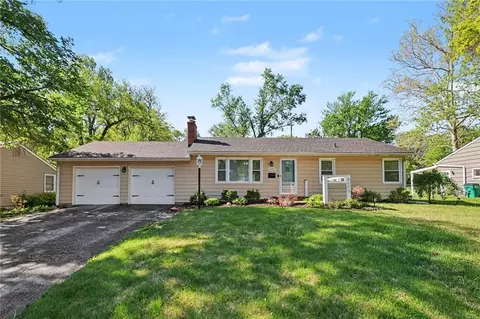 6609 W 72nd Ter, Overland Park, KS 66204