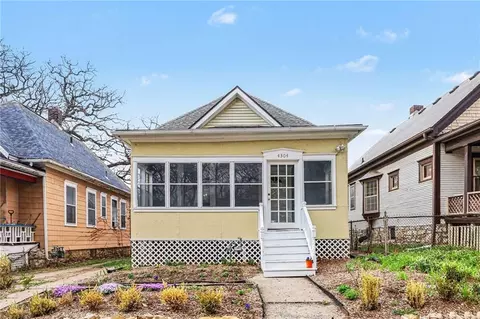 4304 Holmes St, Kansas City, MO 64110