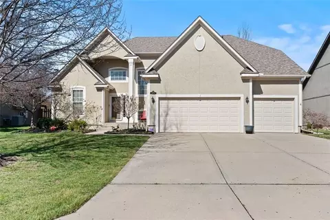 14770 S Glen Eyrie St, Olathe, KS 66061