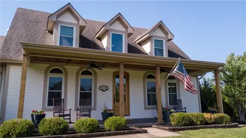 30531 W 98th St, De Soto, KS 66018