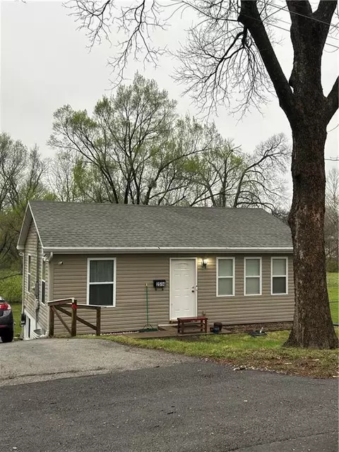 2514 S Race Ave, Independence, MO 64052