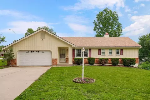 16600 E 31st St, Independence, MO 64055