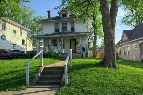 2816 Sacramento St, Saint Joseph, MO 64507