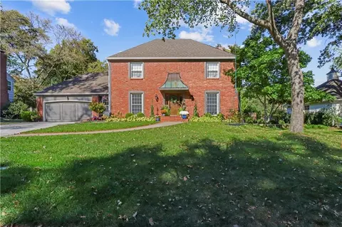 4404 W 91st St, Prairie Village, KS 66207