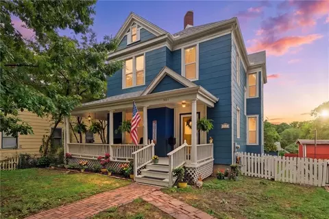 901 W White Oak St, Independence, MO 64050