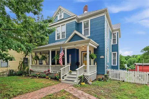 901 W White Oak St, Independence, MO 64050