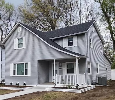 713 S Cedar St, Ottawa, KS 66067