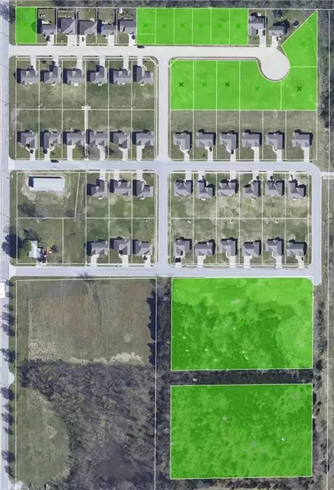 102 E John St, Coffeyville, KS 67337