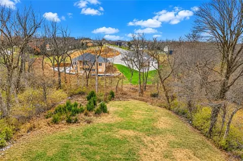 4924 NW Linden Rd, Kansas City, MO 64151
