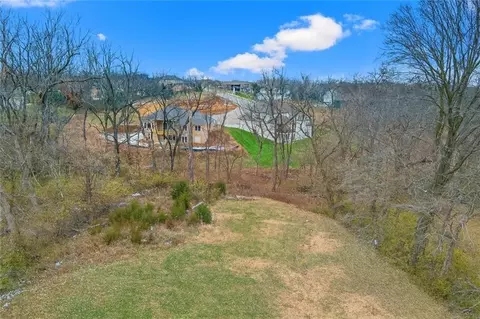 4924 NW Linden Rd, Kansas City, MO 64151