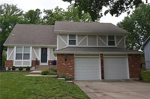 13908 S Brookwood Ct, Olathe, KS 66062