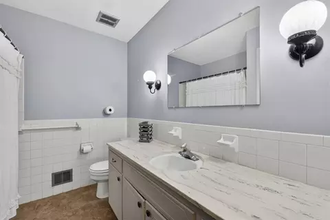 Bath - 413 SW Sunset Dr, Lees Summit, MO 64081 photo 1 of 3