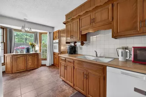 Kitchen - 413 SW Sunset Dr, Lees Summit, MO 64081 photo 2 of 3