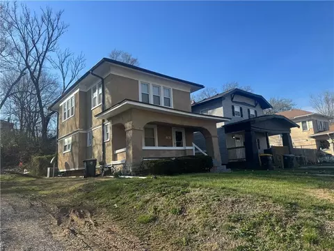 3730 Bales Ave, Kansas City, MO 64128