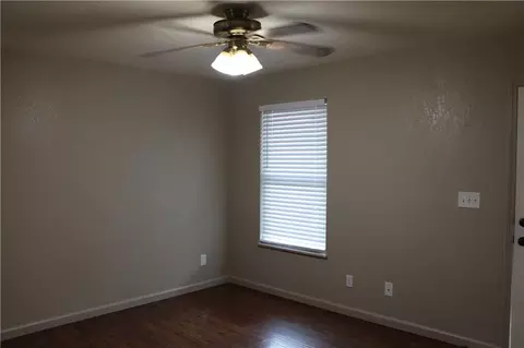 Living - 405 E Jackson St, Pittsburg, KS 66762 photo 3 of 3