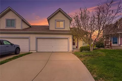 8205 NW Bradford Ct, Kansas City, MO 64151