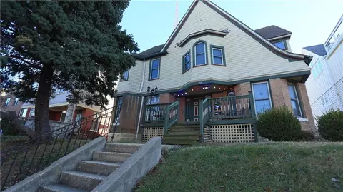 105 E 30th St, Kansas City, MO 64108
