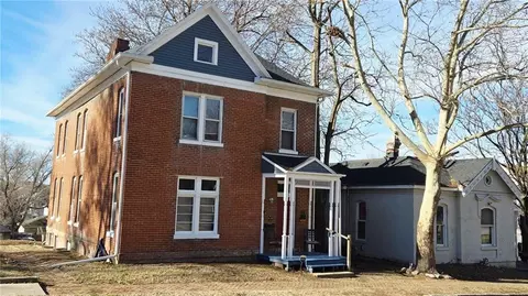220 N 17th St, Saint Joseph, MO 64501