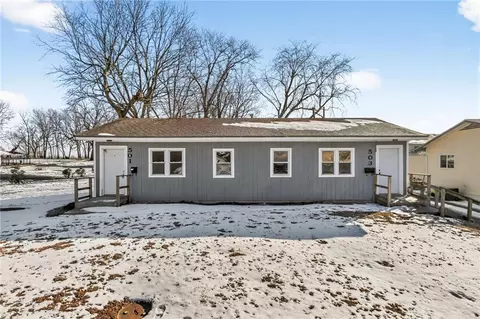 501 Maier Dr, Belton, MO 64012