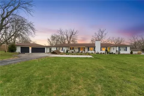 121 Highland Park Ave, Excelsior Springs, MO 64024