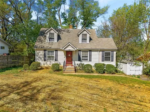 3634 N College Ave, Kansas City, MO 64117