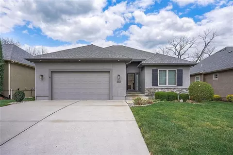 4008 NE Grant St, Lees Summit, MO 64064