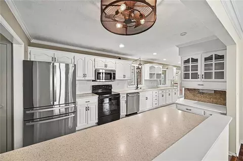 Kitchen - 6409 Clinton County Line Rd, Trimble, MO 64492 photo 2 of 3