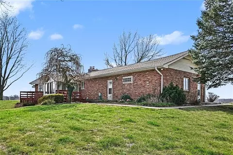 Exterior - 6409 Clinton County Line Rd, Trimble, MO 64492 photo 10 of 12