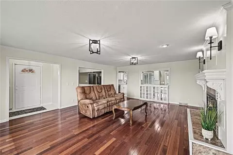 Living - 6409 Clinton County Line Rd, Trimble, MO 64492 photo 2 of 5