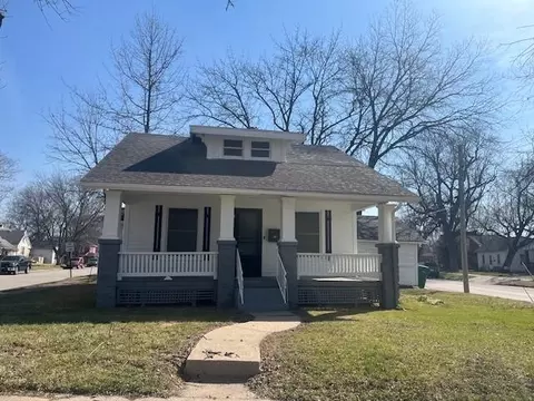 325 Brown Ave, Osawatomie, KS 66064