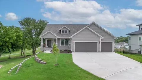 23811 W 59th Ter, Shawnee, KS 66226