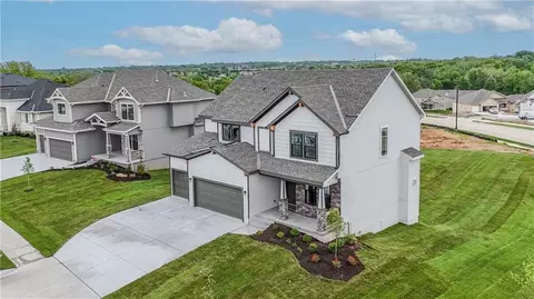 23827 W 59th Ter, Shawnee, KS 66226
