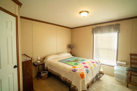 Bedroom - 15017 Botkin Rd, Centerville, KS 66014 photo 3 of 3